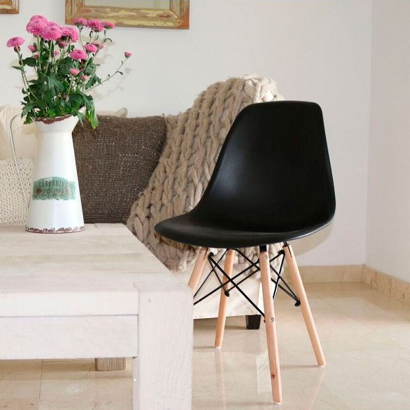 SILLA-GARDEN-LIFE-EAMES-NEGRA